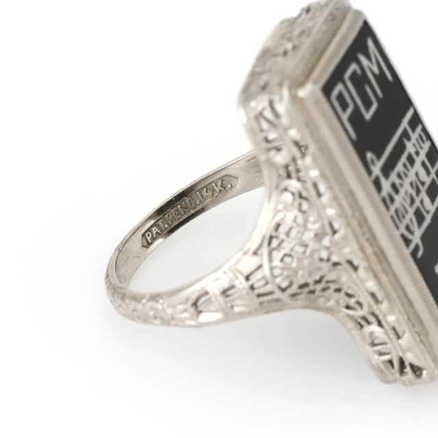 Black Antique Deco Music Sheet Ring Vintage 14 Karat White Gold Onyx size 4.5 For Sale - Image 8 of 8