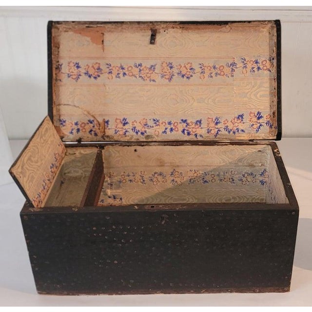 19th Century 19thc Original Paint Decorated Box For Sale - Image 5 of 7
