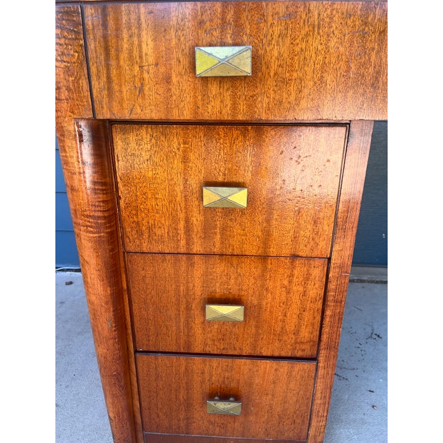 Saginaw 1940s Saginaw Furniture Shops "Expandomatic" Mahogany Desk-to-Dining Table For Sale - Image 4 of 18
