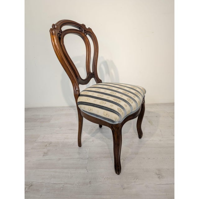 Louis Philippe Medallion Chair in Walnut Wood, 1960 For Sale - Image 10 of 16