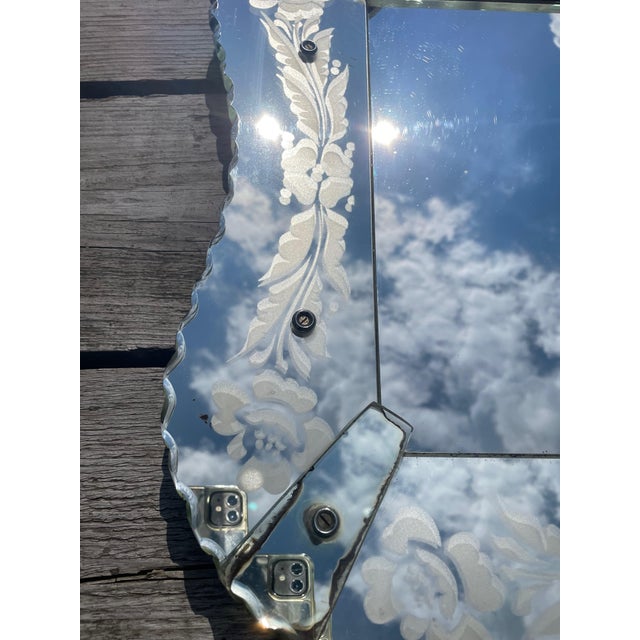 1950s Venetian Mirror with Flowers, 1950s For Sale - Image 5 of 7