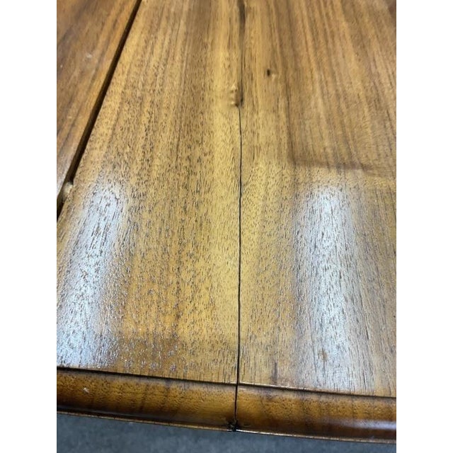 1960s Mid-Century Walnut Pedestal Dining Table | Extendable Oval Table For Sale - Image 5 of 6