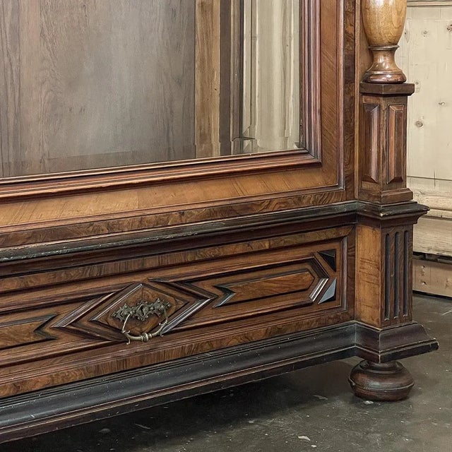 19th Century French Neoclassical Walnut Display Armoire ~ Bookcase For Sale - Image 12 of 13