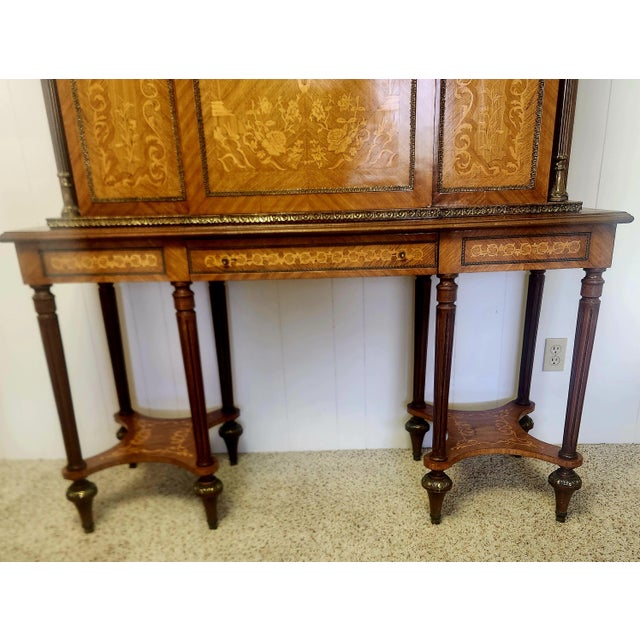 19th C French Marquetry and Ormolu Cabinet on Stand For Sale - Image 10 of 18