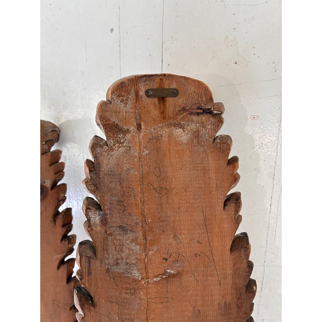 Neoclassical Pair of Large 19th Century , Finely Carved Acanthus Leaf Sconces For Sale - Image 3 of 8