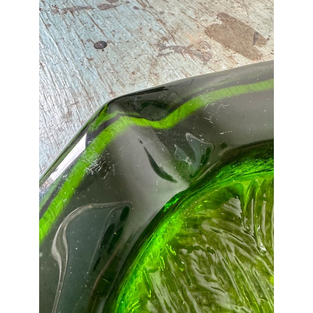 Emerald Mid-Century Modern 9" Emerald Green Blenko Glass Party Cigar Ashtray or Catchall For Sale - Image 8 of 11