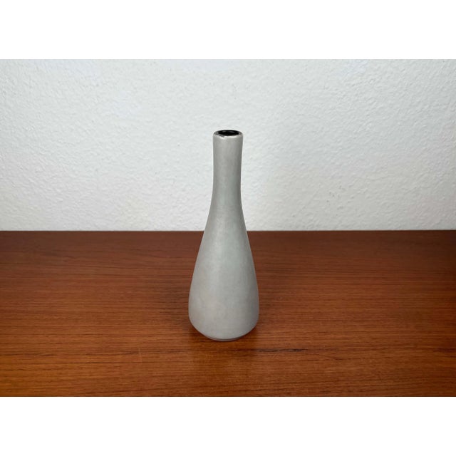 Ceramic Mid-Century Modern Minimalist German Vase from Cortendorf, 1960s For Sale - Image 7 of 10