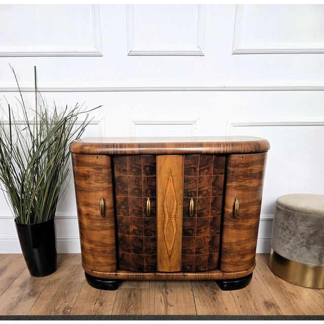 Brown Italian Art Deco Walnut Burl and Mirror Mosaic Dry Bar Cabinet, 1940s For Sale - Image 8 of 11