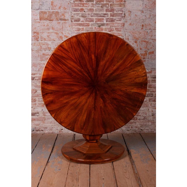 Biedermeier Walnut Dining Table, Austria, 1820s For Sale - Image 3 of 13