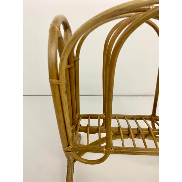 Vintage Mid-Century Modern Bentwood Rattan and Bamboo Magazine Rack. For Sale In Miami - Image 6 of 12
