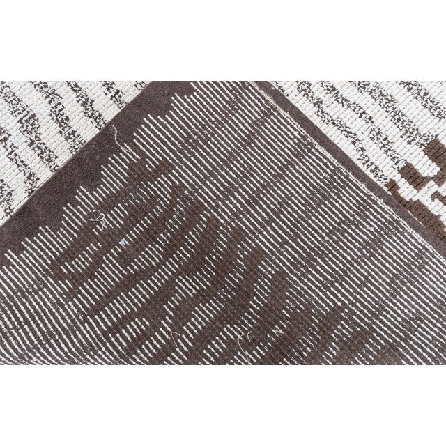 Early 21st Century "Timberline" Modern Abstract Linear Striation Ivory With Charcoal Rug For Sale - Image 5 of 9