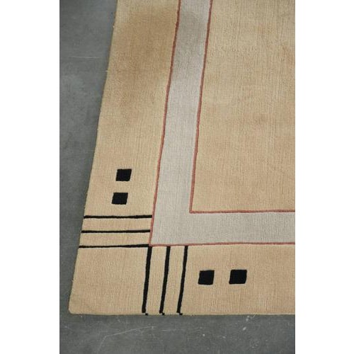 This square rug in Art Deco design by Schuitema comes from the Decoforma series and has a timeless look. The rug shows...