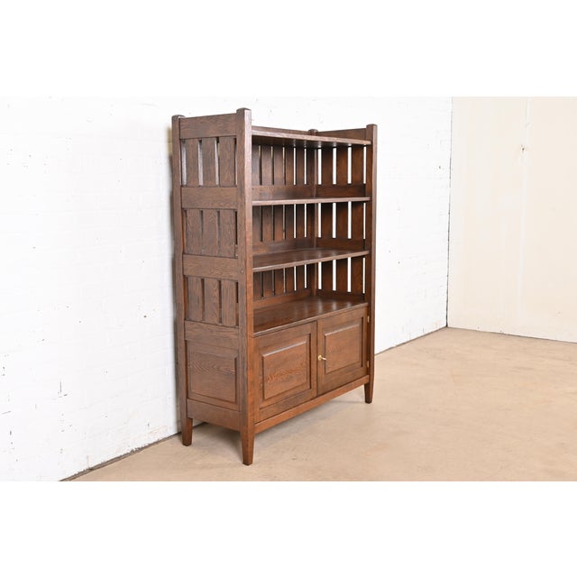 Mission Stickley Brothers Style Antique Mission Oak Arts & Crafts Bookcase, Newly Refinished For Sale - Image 3 of 10
