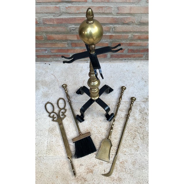 Late 20th Century French Neoclassical Style Brass Fireplace Tools, 1970s, Set of 5 For Sale - Image 5 of 6