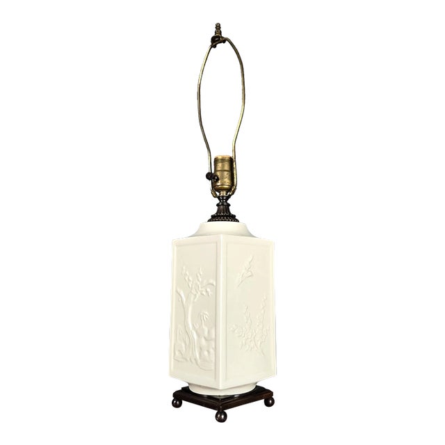 Early 20th Century Crest Co. Chicago Blanc De Chine Porcelain Table Lamp For Sale