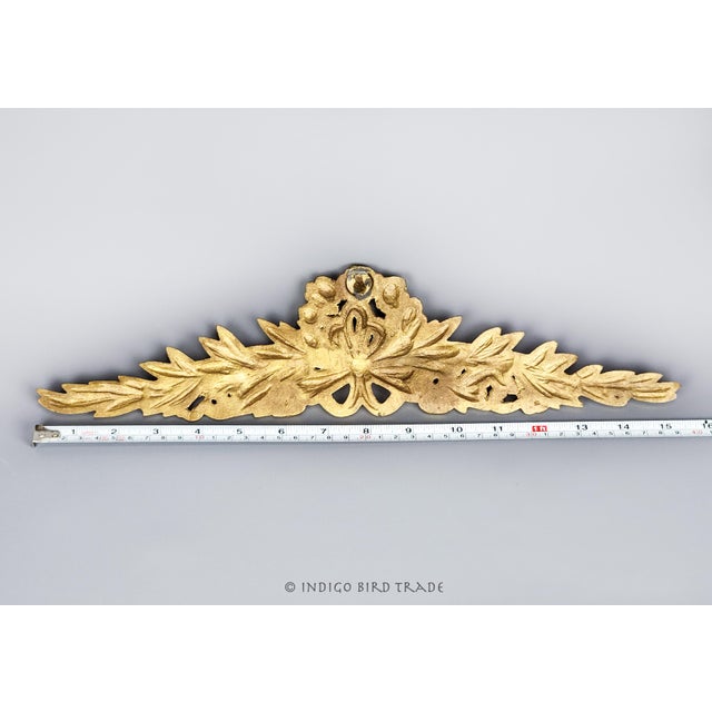 French Provincial Large Vintage Brass French Bow Ornate Pediment For Sale - Image 3 of 4