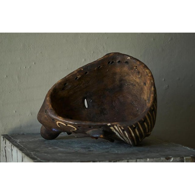 African Bena Lulua Mask, Kasai, DR Congo, 1940s For Sale - Image 11 of 12