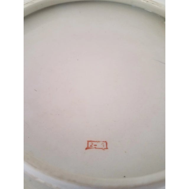 Vintage 1960s Blank Macau Empire Collection Hand Painted Porcelain Chinese Export Covered Decorative Bowl For Sale In Phoenix - Image 6 of 9