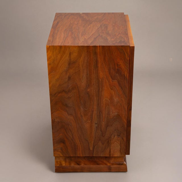 1940s Nightstand End Tables in Laurel Wood With Gold Hardware, Pair For Sale - Image 5 of 8