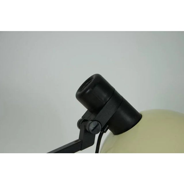 Praxi Table Lamp attributed to Bruno Gecchelin for Guzzini, Italy, 1983 For Sale - Image 10 of 14