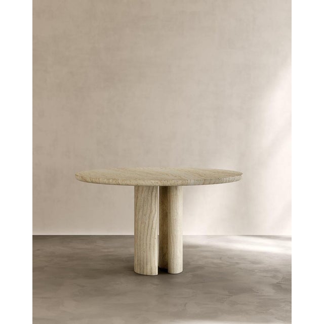 Roman dining table ii in bianco alabastrino travertine by paloma editions dimensions: d 130 x w 130 x h 75 cm. Materials:...