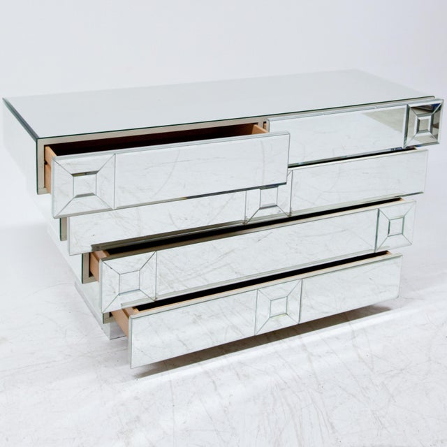 Hollywood Regency-style Mirrored Chest, Italy Late 20th Century For Sale - Image 12 of 18