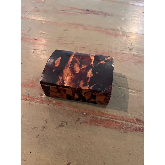 Vintage Handmade Tortoiseshell-Style Veneer & Wood Keepsake Box For Sale In West Palm - Image 6 of 12