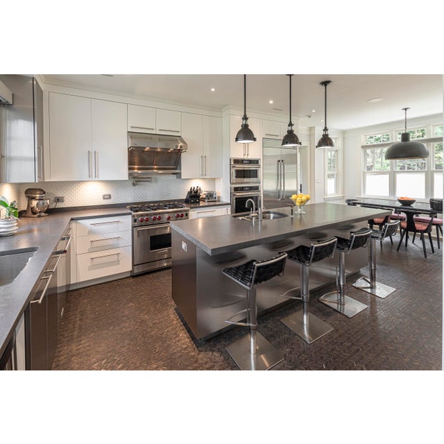 Contemporary Safavieh Mitchell Gas Lift Swivel Bar Stools (Set of 4) For Sale - Image 3 of 16