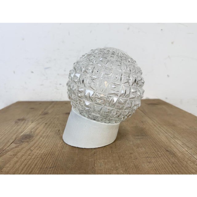 Vintage White Porcelain Wall Light, 1970s For Sale - Image 4 of 12