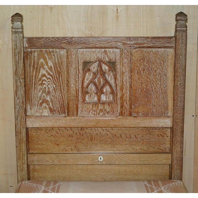 1930s Arts & Crafts Limed Oak Cotswold Single Bed from Tudor Furniture, 1930s For Sale - Image 5 of 18