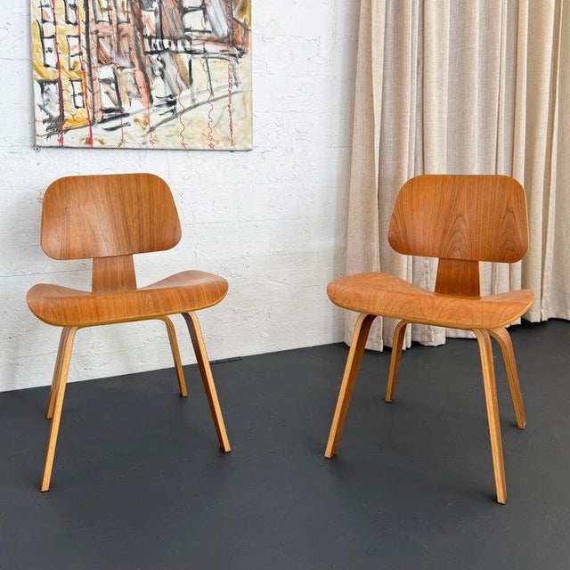 Mid-Century Modern Birch Ply DCW Chairs by Eames for Herman Miller For Sale - Image 3 of 8