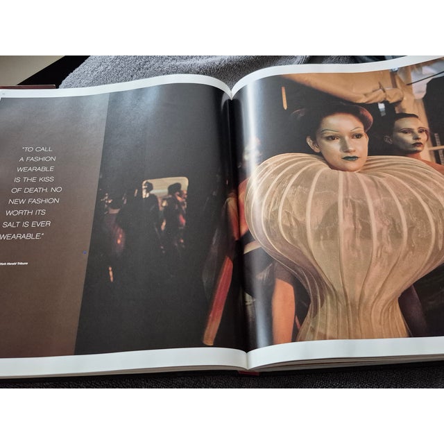 2000 - 2009 First Edition National Geographic Fashion by Cathy Newman For Sale - Image 5 of 18