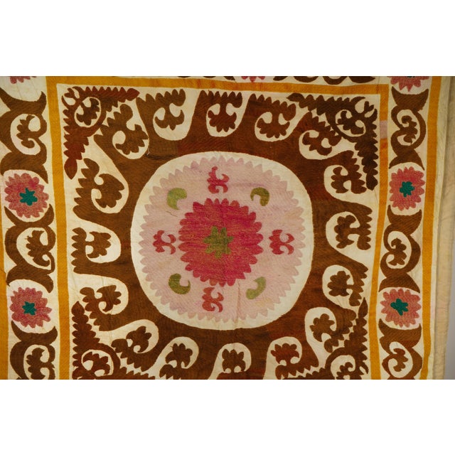 1960s Suzani Tablecover – Brown Red Boho Textile For Sale - Image 5 of 12