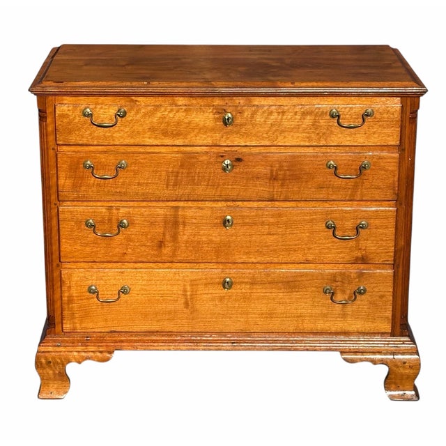 Wood Antique Chippendale Delaware Valley Figured Walnut Gentlemen's Chest of Drawers For Sale - Image 7 of 12