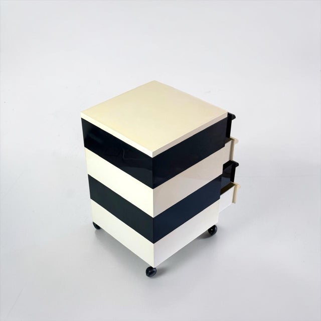 Chest of Drawers in Ivory and Black Plastic by Simon Fussell for Kartell, Italy, 1970s For Sale - Image 6 of 12