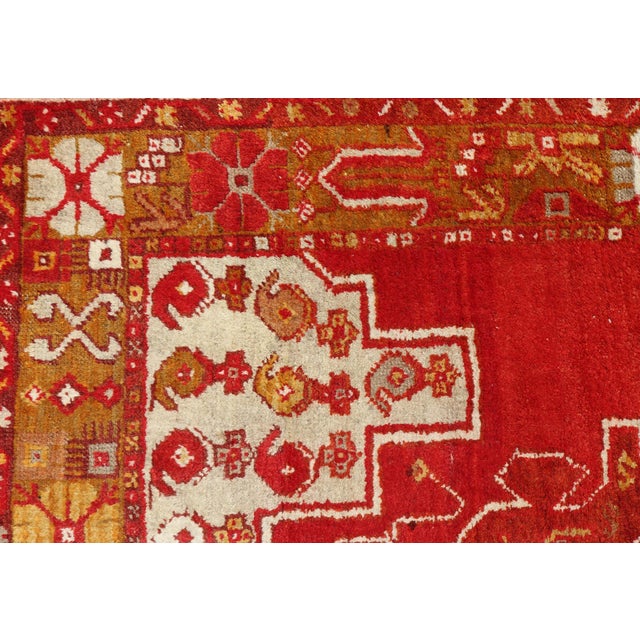 Ivory Colorful Antique Turkish Oushak With Red, Rose, Ivory, Yellow-Green & Yellow For Sale - Image 8 of 14