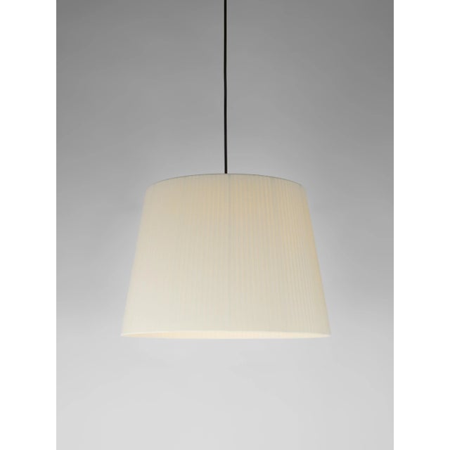 Natural sísísí cónicas gt1 pendant lamp by santa & cole dimensions: d 45 x h 32 cm materials: metal, ribbon. Available in...