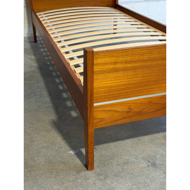 Teak Bed Danish Mid-Century Modern 1960s For Sale In Los Angeles - Image 6 of 10