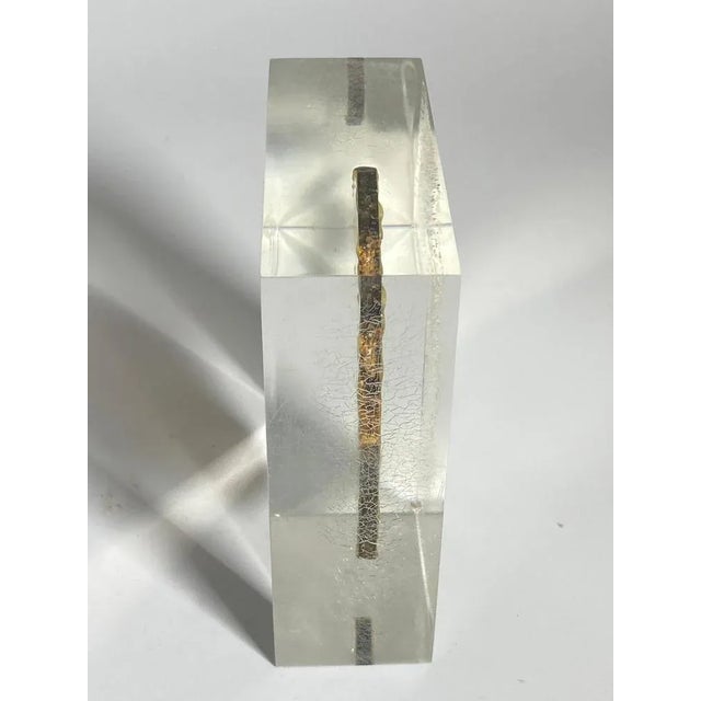 1970s French Acrylic Glass Resin Cube Sculpture with Agate Stone, 1970s For Sale - Image 5 of 7