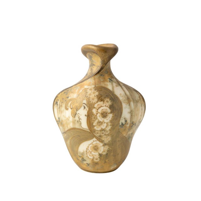 Gold Gilted and Hand-Painted Vases attributed to Nikolaus Kannhäuser, 1898, Set of 2 For Sale - Image 8 of 14
