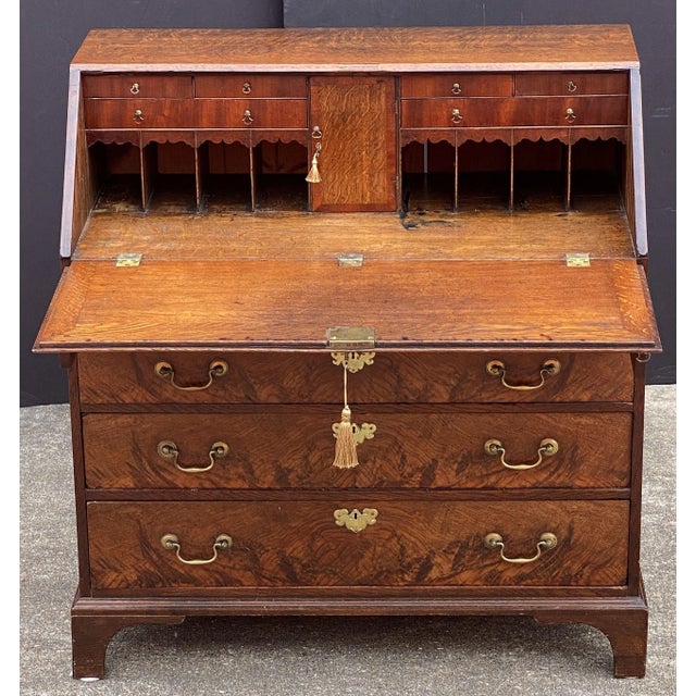 George III Bureau Desk or Secretary Chest From the 18th Century For Sale - Image 9 of 13