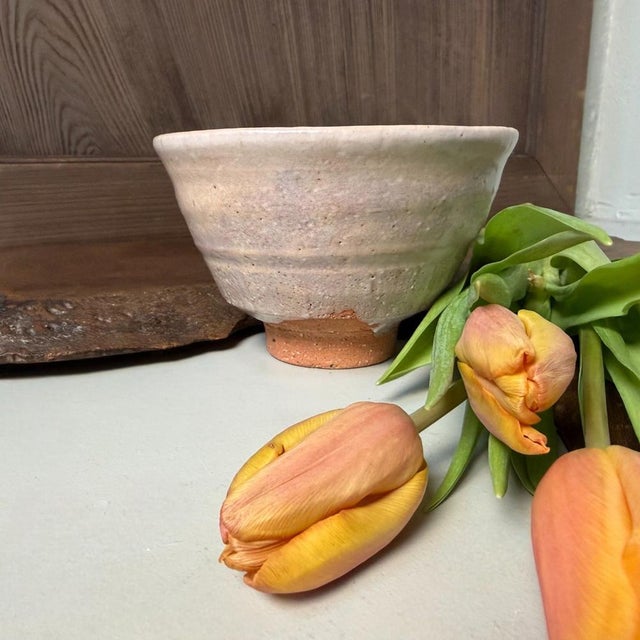 Contemporary Japanese Matcha Chawan in Ido Form, Wood-Ash Glaze, 1970s For Sale - Image 3 of 13