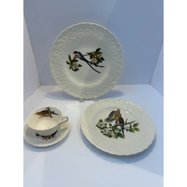 A charming 32-piece vintage dinnerware service for eight from Alfred Meakin’s celebrated “Birds of America” collection....
