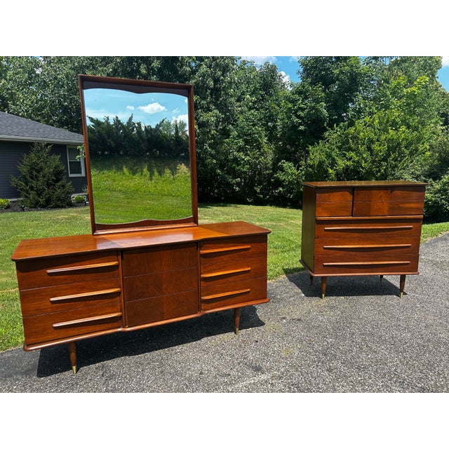 Mid-Century Modern Mid Century United Long Dresser and Tall Boy For Sale - Image 3 of 12