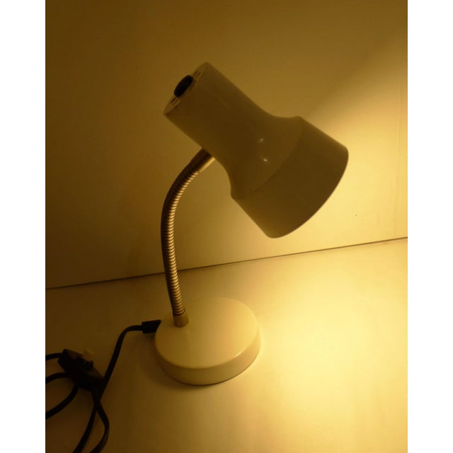 Metal Chrome & White Lacquered Metal Table Lamp, 1970s For Sale - Image 7 of 9