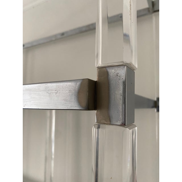 1960s Charles Hollis Jones Metric Line Lucite and Chrome Etagere for Hudson Rissman For Sale In New York - Image 6 of 12