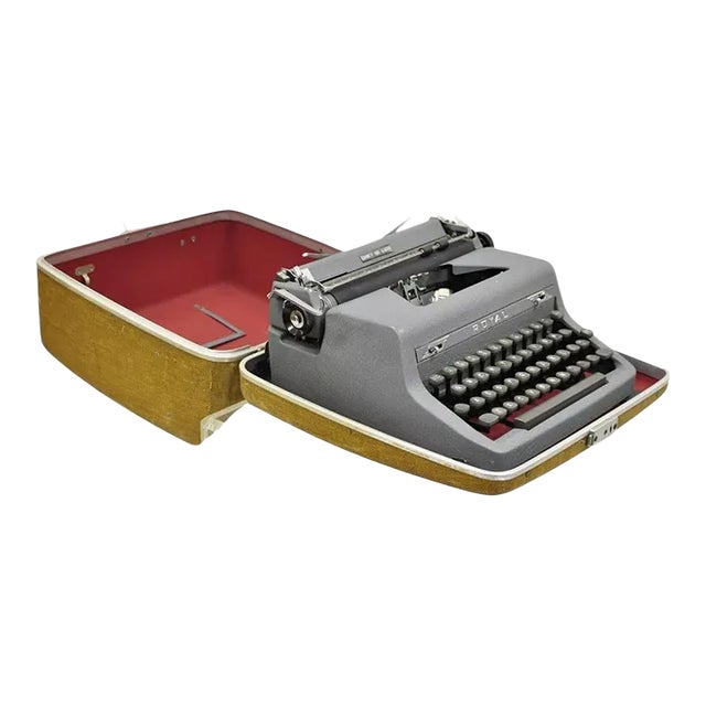 Vintage 1950's Mid-Century Royal Quiet De Luxe Typewriter in Case For Sale