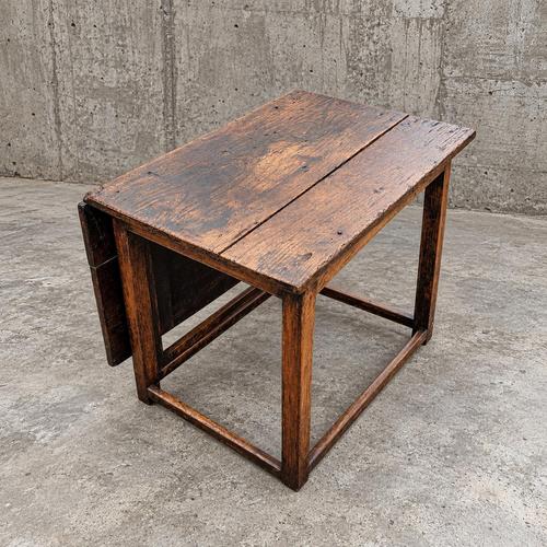 Drop Leaf Gate Leg Side Table, 1930s For Sale - Image 4 of 6