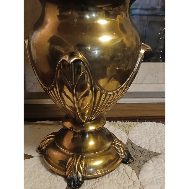 1970s Vintage Brass Hollywood Regency Table Lamp For Sale - Image 5 of 8