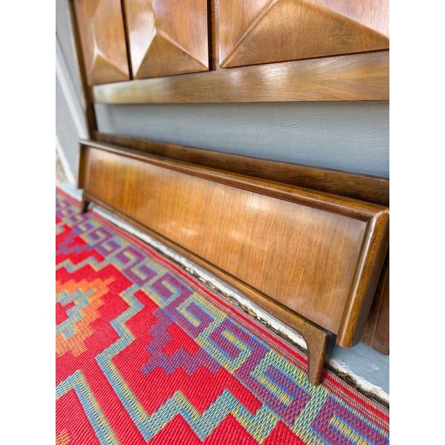 Mid-Century Modern 1960s Diamond Front Queen / Full Bed Frame / Headboard For Sale - Image 3 of 7